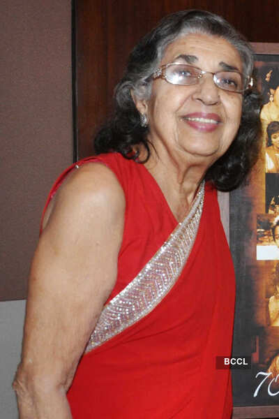 Asha Parekh's b'day party