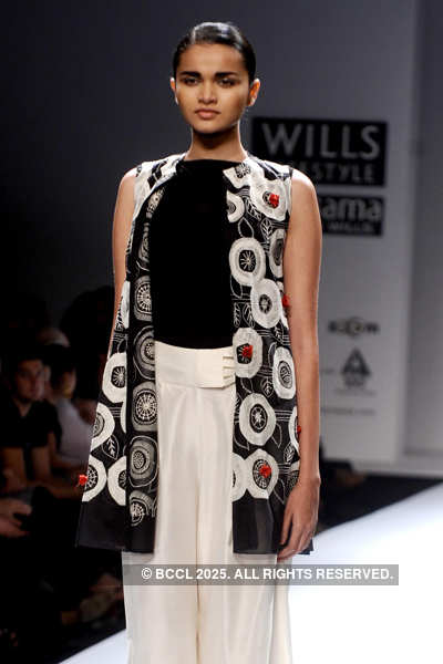 WIFW '12: Day 1: Poonam Bhagat