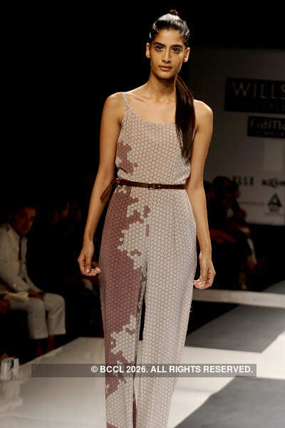 WIFW '12: Day 2: Dev r Nil