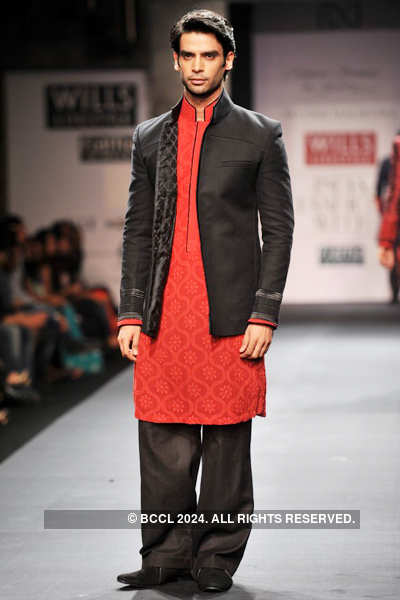 WIFW '12: Day 2: Manish Malhotra