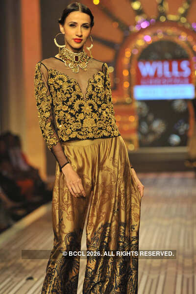 WIFW '12: Grand Finale: Ritu Kumar