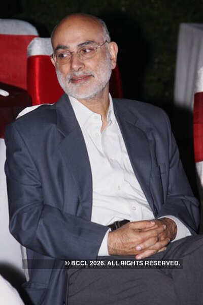 'Rutbaa' fashion show