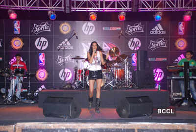 Anushka performs for 'NBA 3X'