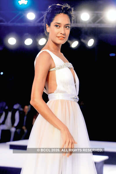 Blenders Pride Fashion Tour 2012