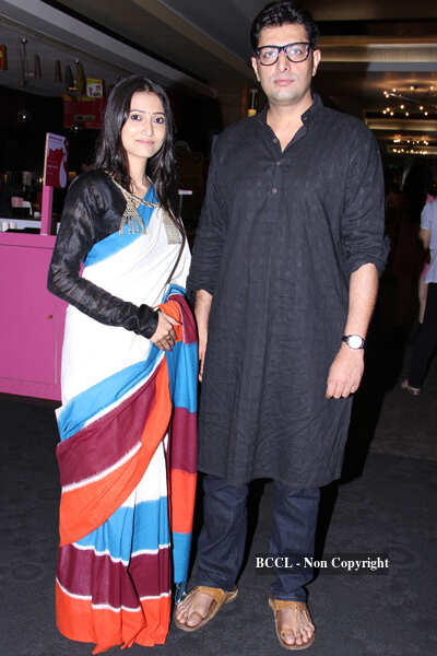 priyanshu-chatterjee-esposa-malini-sharma-who-is-malini-sharma-dating