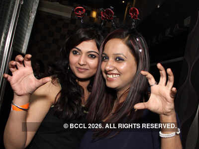 Pre-Halloween bash @ Reverb