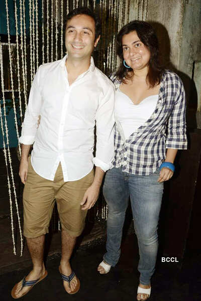 Aditya Hitkari, Divya Palat