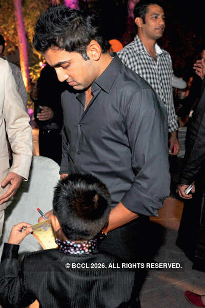 Shikhar, caught & bowled