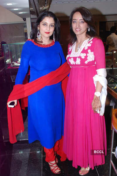 Rhea Nasta's 'Karvachauth' gathering