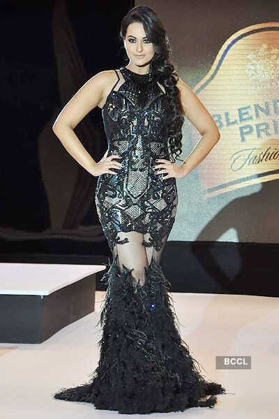 Celebs walk the ramp @ BPFT'12