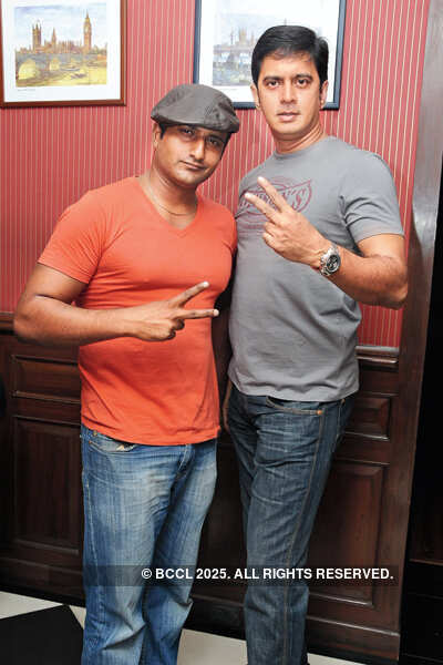 Music & Masti colour the night