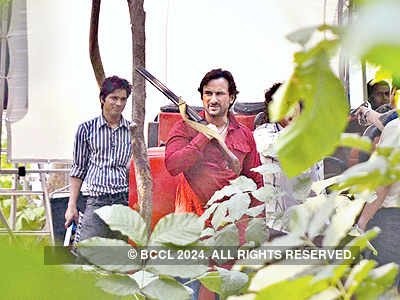 Saif shoots for 'Bullet Raja'