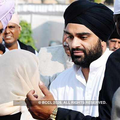 Ponty Chadha's prayer meet