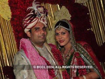 Ritika & Varun's wedding-reception ceremony