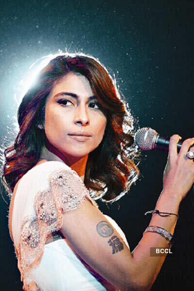 Pakistani actresses eye Bollywood