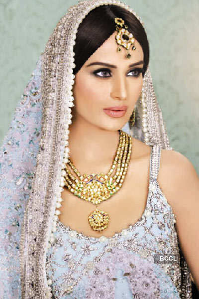 Pakistani actresses eye Bollywood