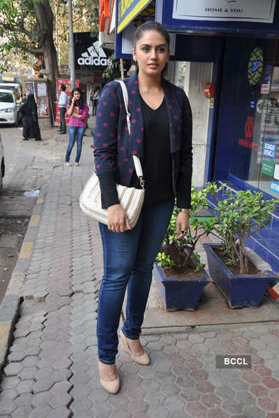 Huma Qureshi on a shopping spree