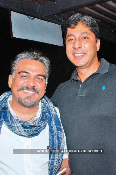 Angrezi beat, desi dancing