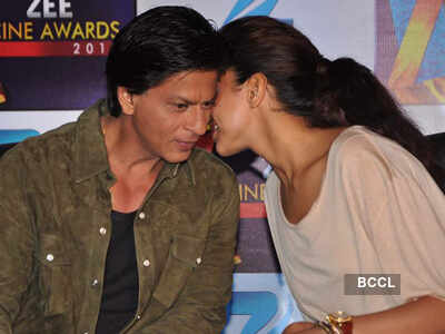 SRK, Deepika @ Press meet