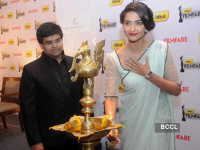 Sonam Kapoor @ Filmfare press meet