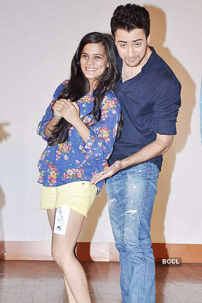 Imran, Anushka @ college festival