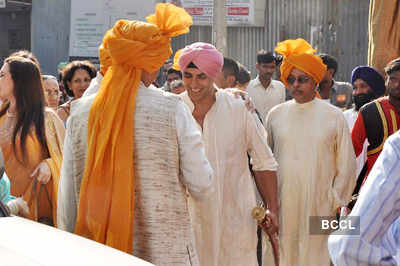 Akshay at sister's wedding