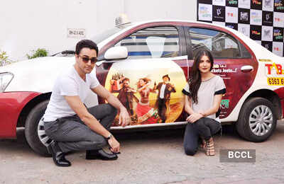 'MKBKM' cast during promotion