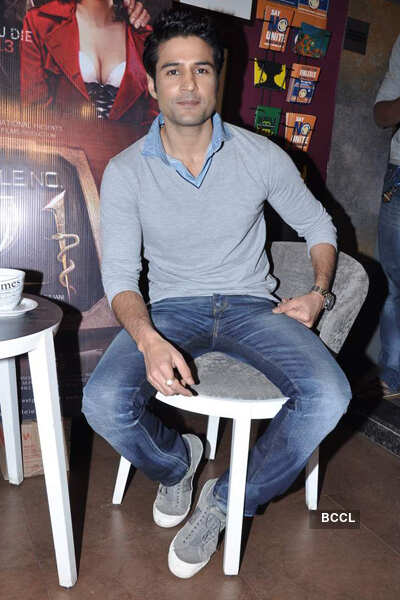 Promotion of movie 'Table No.21'