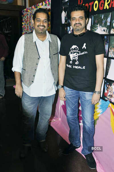 Celebs @ X-mas with cancer kids