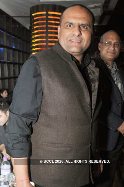 Musical midweek bash with Jal