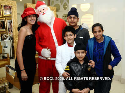 Aashmeen Munjaal's Xmas party