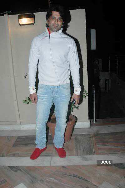 Eijaz Khan 'unplugged'