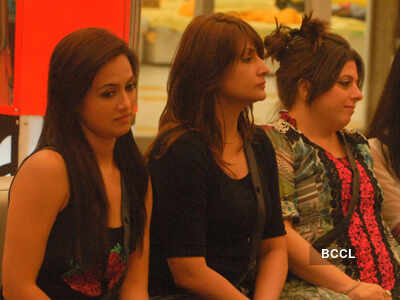 Rajeev & I are just friends: Sana