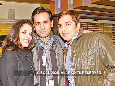 Cosy, posy in Lucknow ki sardi..