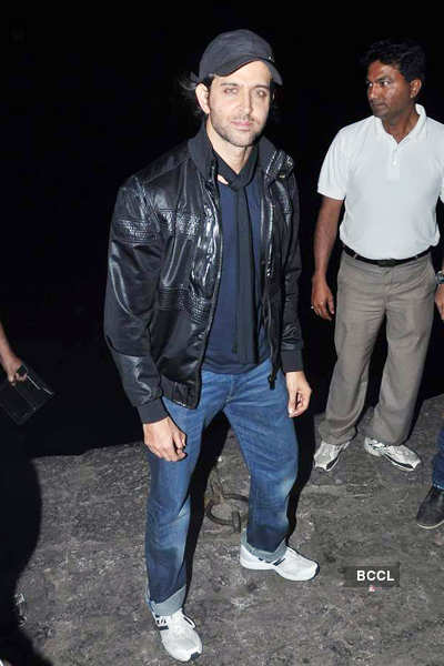 Hrithik celebrates b'day on yacht!