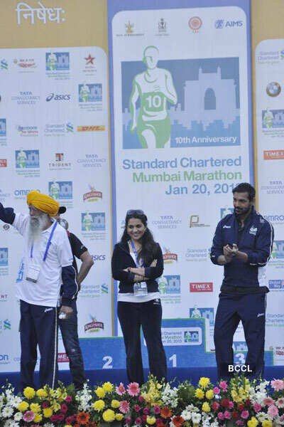 Celebs at Mumbai Marathon 2013