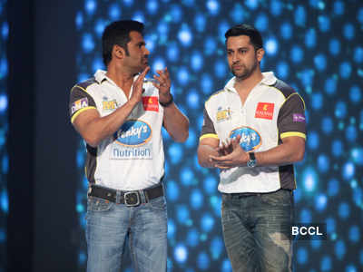 Celebs @ CCL opening ceremony