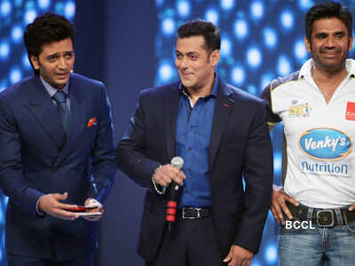 Celebs @ CCL opening ceremony