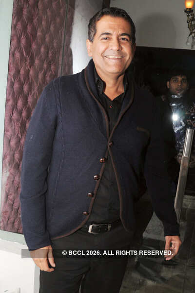 Recken ball gets rolling