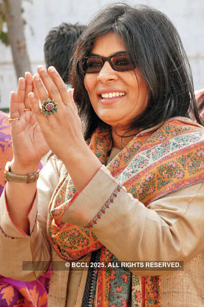 Bonhomie and bonfire at this do