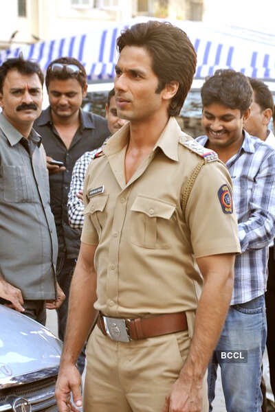 Shahid, Ileana @ movie promotion