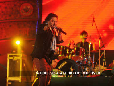 Kailash Kher at Nagpur Mahotsav 2013