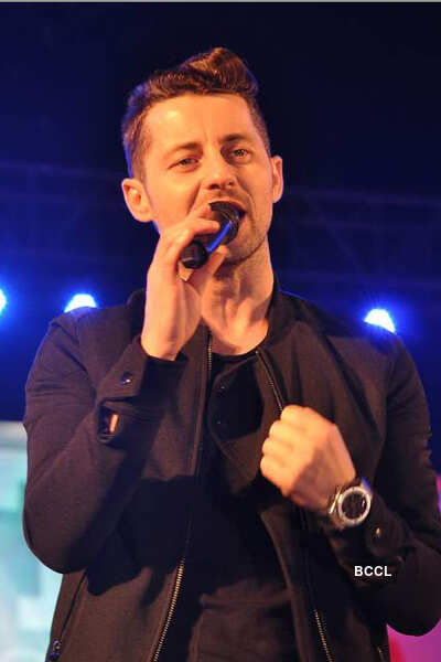 Celebs attend college fest