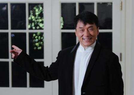 Jackie Chan, Mo Yan in Chinese parliament