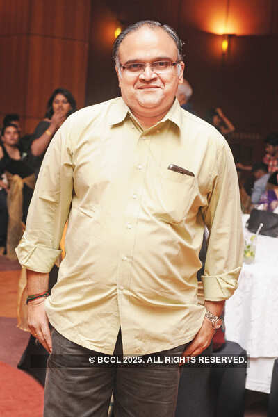 Suprise party for a loving couple