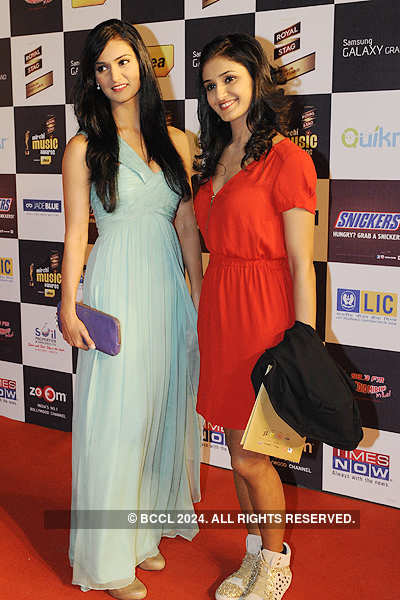 Mirchi Awards' 13 - Red Carpet