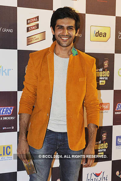 Mirchi Awards' 13 - Red Carpet