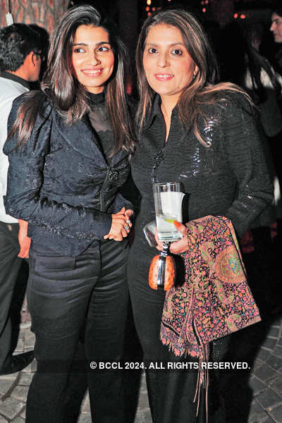 Rohit Bal and Gauri Bajoria host party for friends
