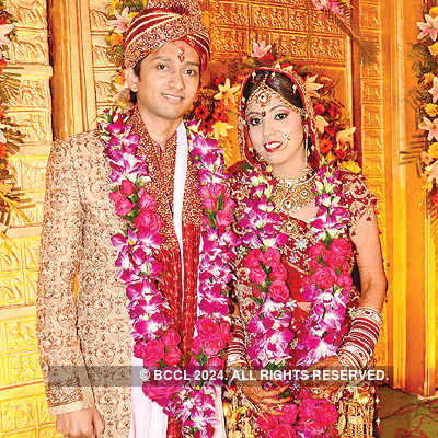Dr Ayush Garg and Bhawna wedding ceremony