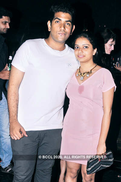 Dress it up to the rock the night